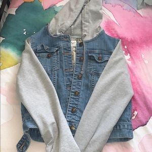 gray and blue jean jacket